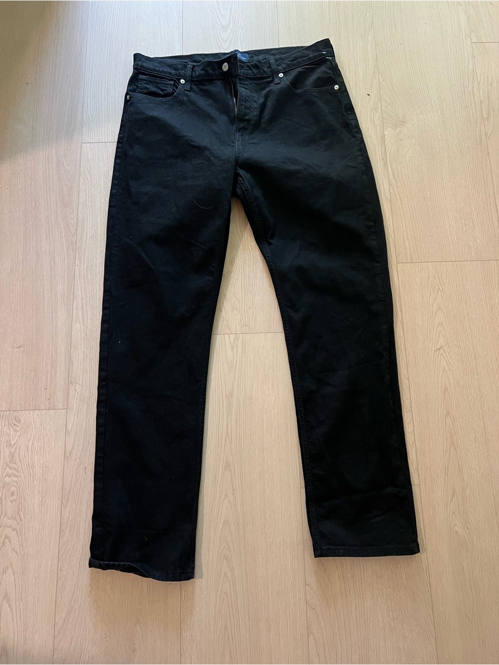Gap Women's 90's Straight Black Straight-Leg Jeans NWOT Size 33/16